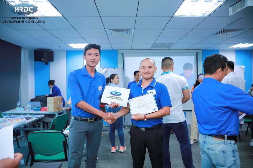 Học viên tham gia hoạt động trải nghiệm